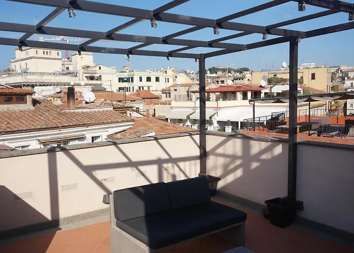 Trevi Palace Luxury Inn